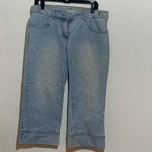 Cabi Capri Light Wash Jeans